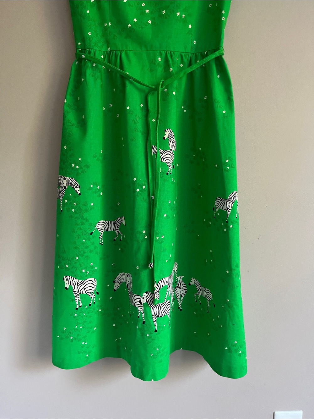 Malia Honolulu vintage Kelly green/white zebra motifs sundress size 10-runs smal - Picture 2 of 15